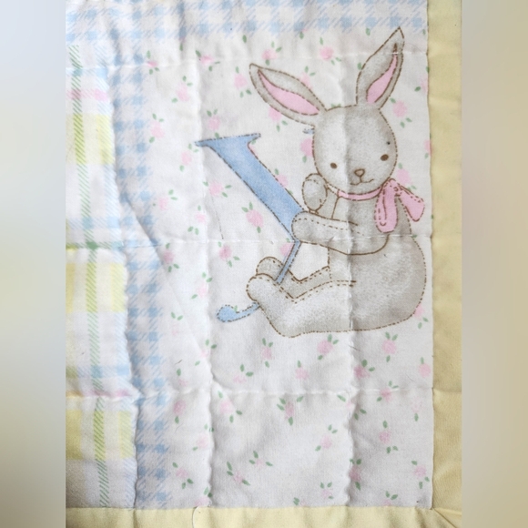 Vintage Baby Blanket Crib Quilt Bunny, Bear and Puppy Handmade Embroided - Picture 8 of 8